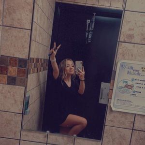 Meet your Posher, Riley